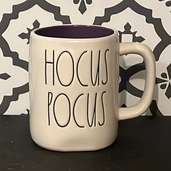 Rae Dunn HOCUS POCUS mug - Picture 1 of 3